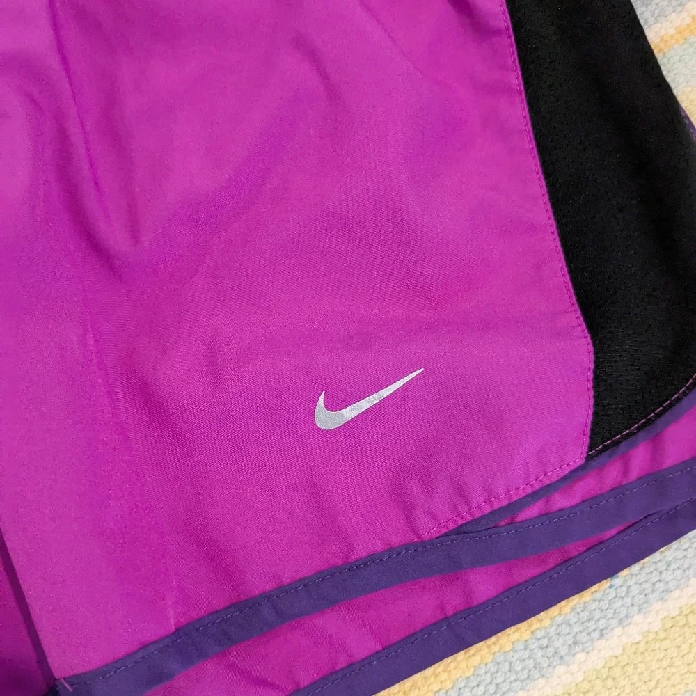⭐ Nike Running Pink Shorts Size XS